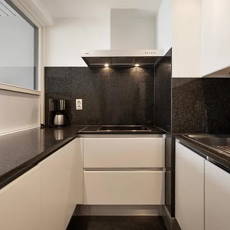 Atlantic 0605 アパート